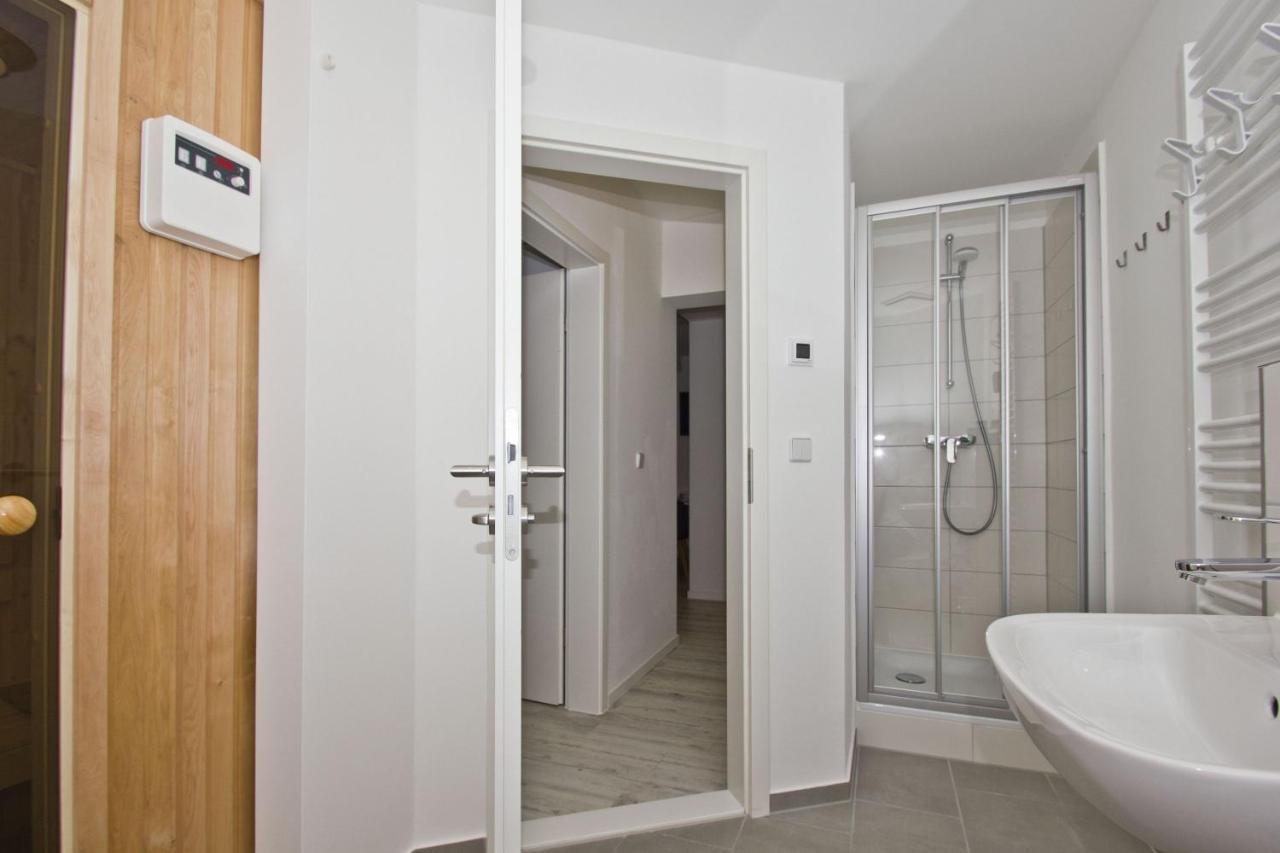 Ferienresidenz Zwei Bodden Fewo2-8 - Balkon, Sauna, Kamin Lietzow Luaran gambar